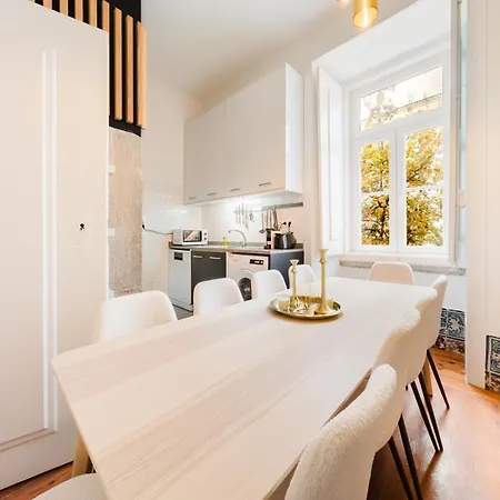 Spacious - 6 Bed - Super - Lux * Lisboa