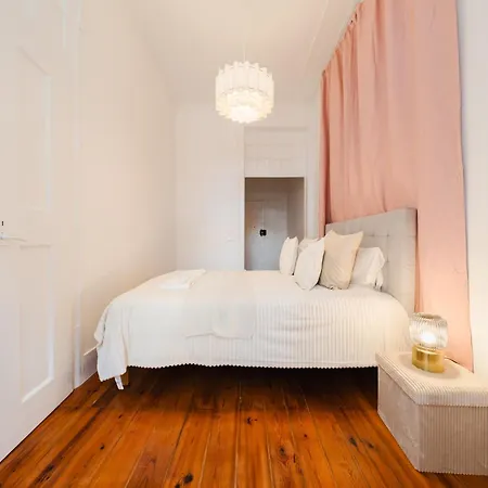 Spacious - 6 Bed - Super - Lux *