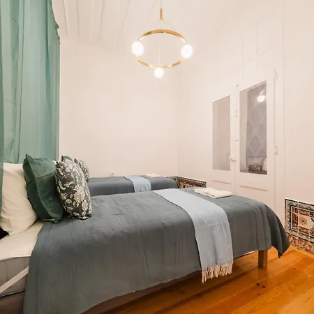 Center Iconic 6br Luxury Wac